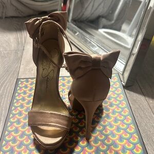 Jessica Simpson Tan Bow Heels